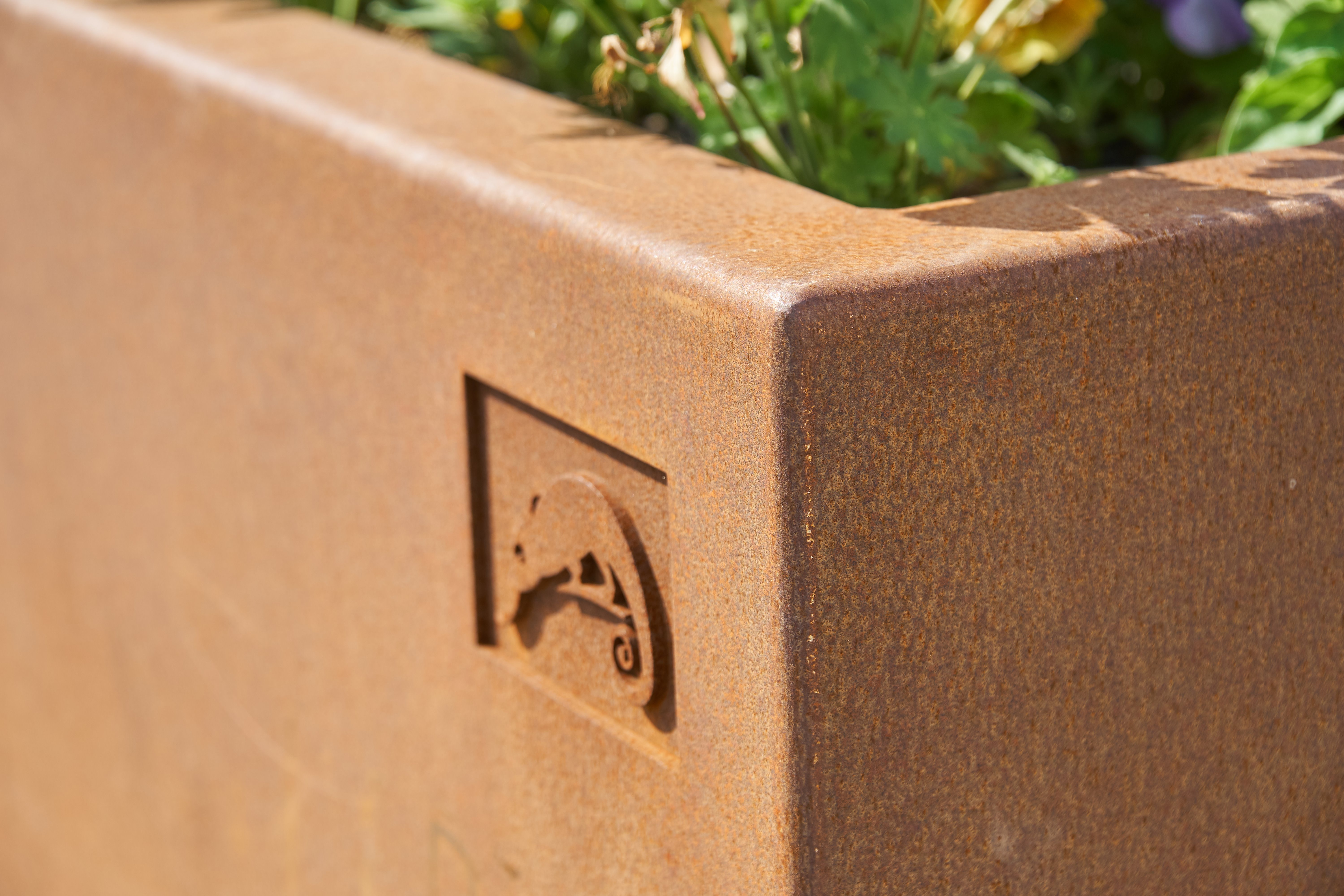 Pot de fleur corten