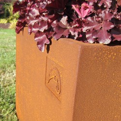 Pot de fleur corten rectangulaire haut (2)